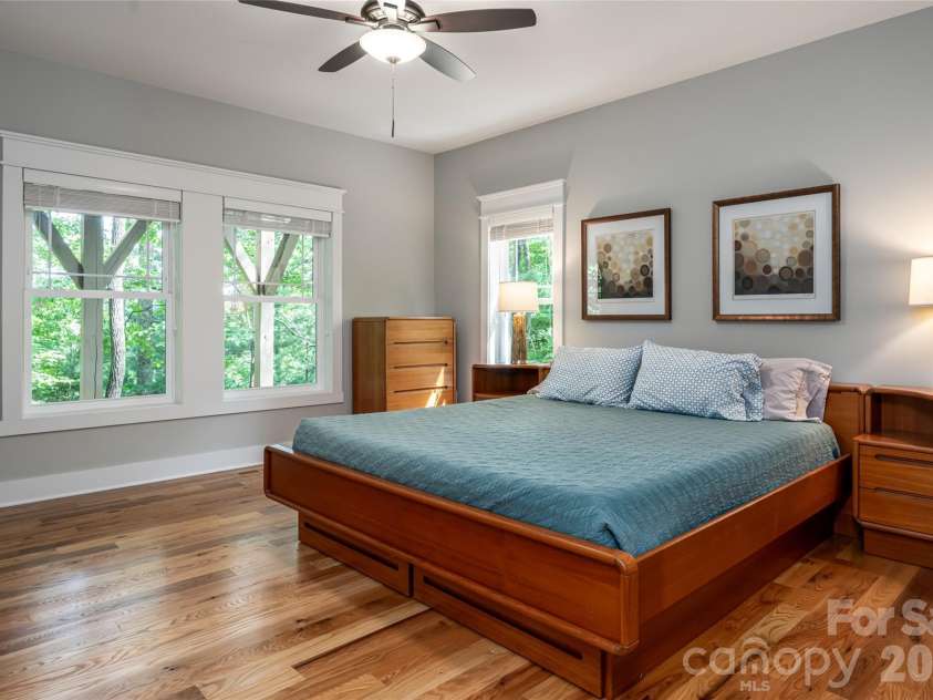 8 Sugarland Ridge Road, Fairview, NC 28730.  MLS# CAR4396136, YatesRealty ID 40393. 