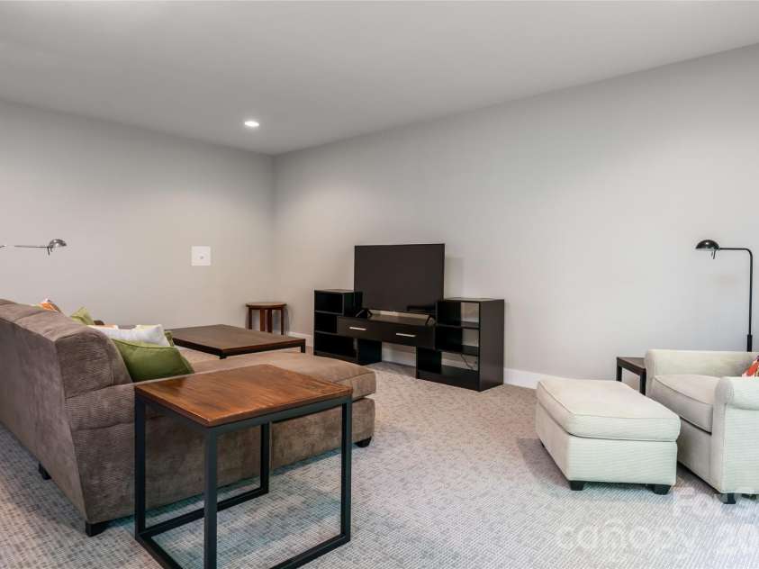 8 Sugarland Ridge Road, Fairview, NC 28730.  MLS# CAR4396136, YatesRealty ID 40393. 