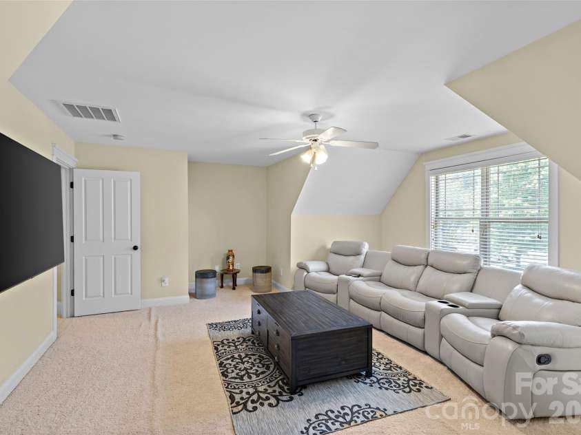 5141 Berkeley Park Court, Charlotte, NC 28277.  MLS# CAR4396509, YatesRealty ID 40394. 