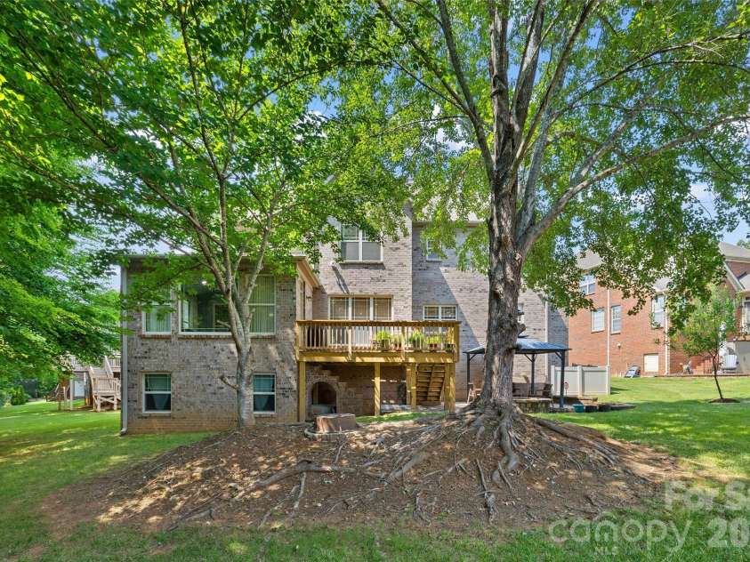 5141 Berkeley Park Court, Charlotte, NC 28277.  MLS# CAR4396509, YatesRealty ID 40394. 