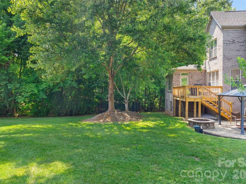 5141 Berkeley Park Court, Charlotte, NC 28277.  MLS# CAR4396509, YatesRealty ID 40394. 