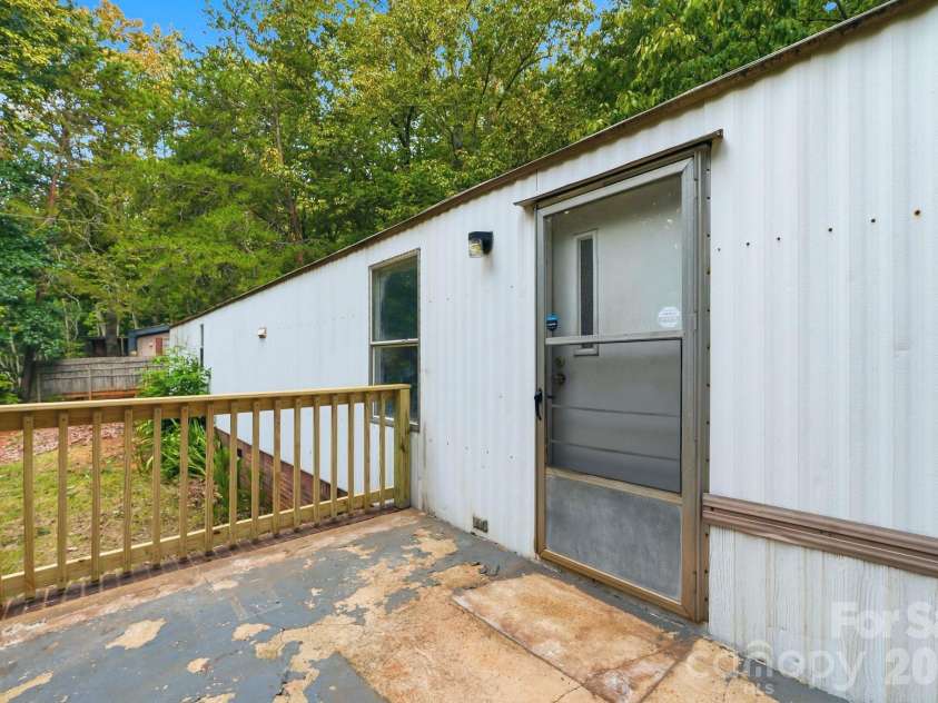 5316 Liberty Hill Road, York, SC 29745.  MLS# CAR4406107, YatesRealty ID 40395. 