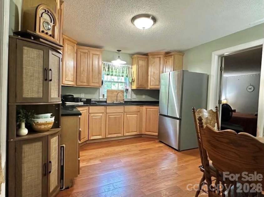 393 Mountain View Drive, Morganton, NC 28655.  MLS# CAR4408031, YatesRealty ID 40396. 