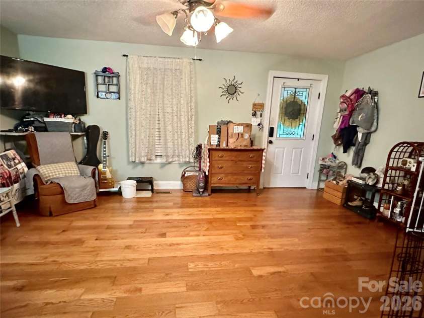 393 Mountain View Drive, Morganton, NC 28655.  MLS# CAR4408031, YatesRealty ID 40396. 