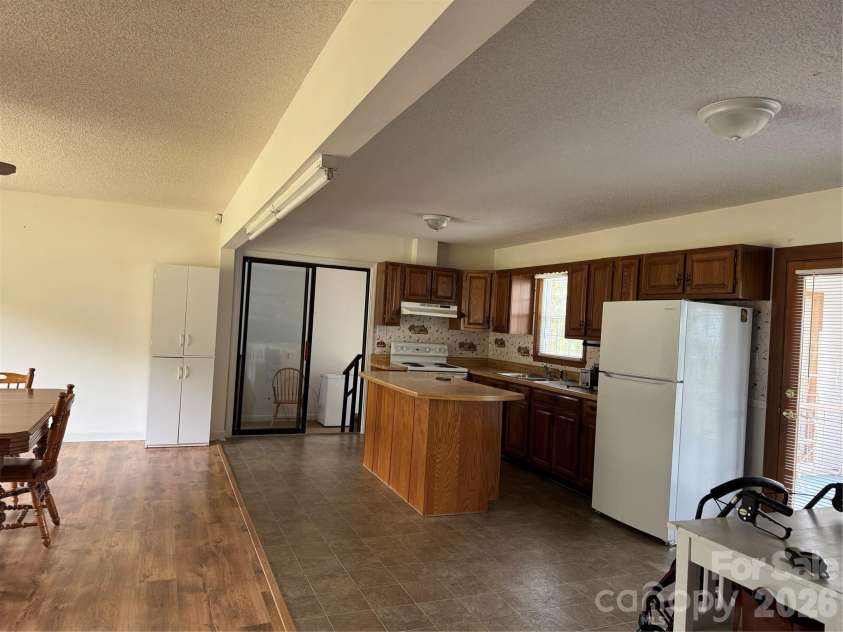 2401 Woodward Mill Road, Ruby, SC 29741.  MLS# CAR4407785, YatesRealty ID 40397. Kitchen