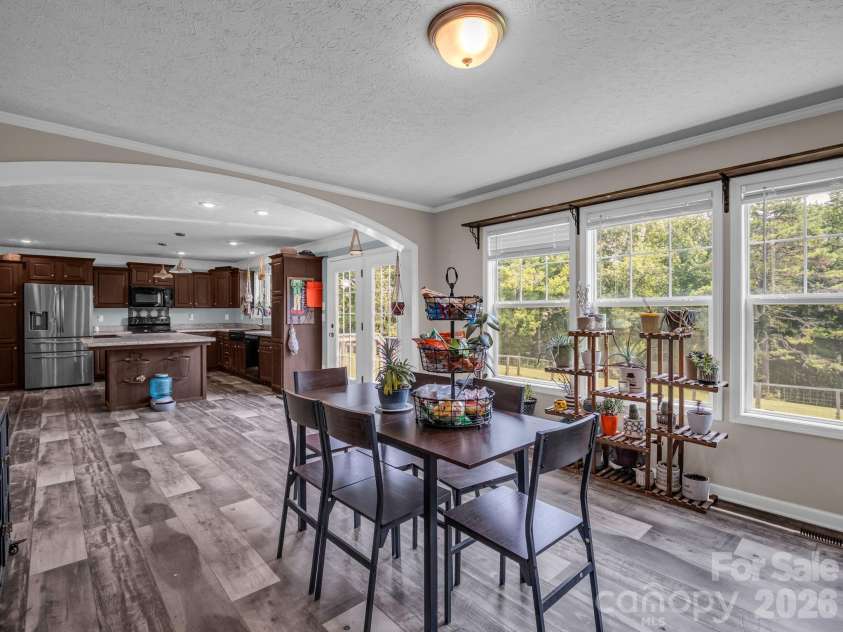 213 Big Oak Road, Hendersonville, NC 28792.  MLS# CAR4379139, YatesRealty ID 40398. 