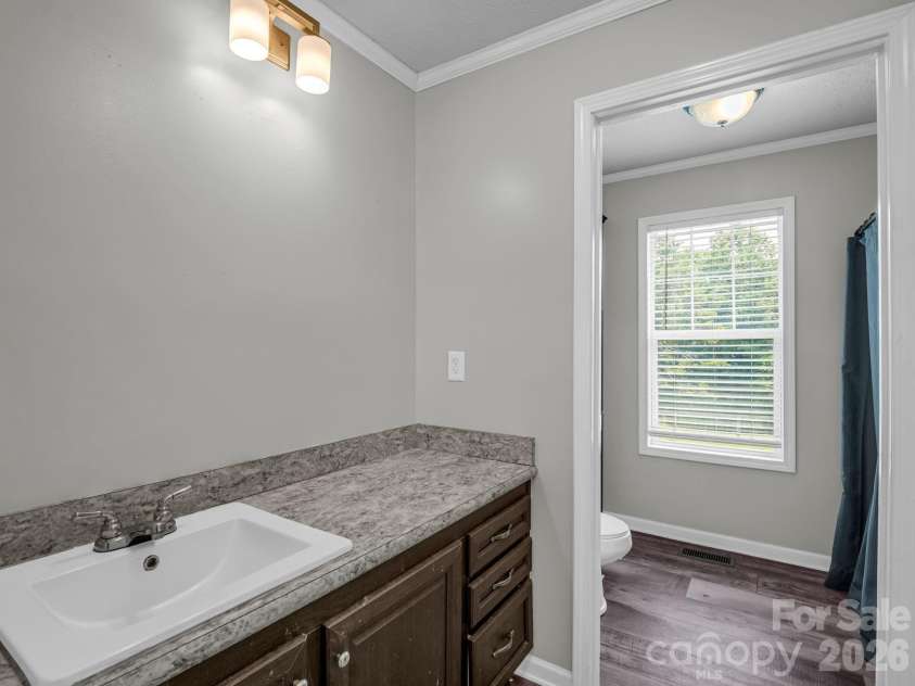 213 Big Oak Road, Hendersonville, NC 28792.  MLS# CAR4379139, YatesRealty ID 40398. 