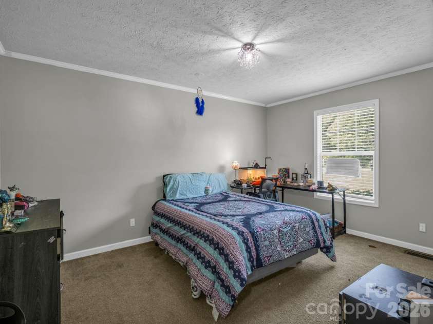 213 Big Oak Road, Hendersonville, NC 28792.  MLS# CAR4379139, YatesRealty ID 40398. 