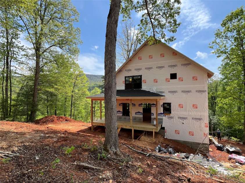 604 Blue Ridge Drive, Marion, NC 28752.  MLS# CAR4149851, YatesRealty ID 404. 