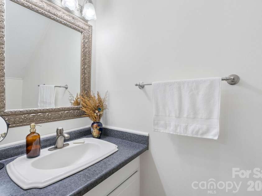 16 Spears Avenue, Asheville, NC 28801.  MLS# CAR4344321, YatesRealty ID 4040. Powder Room on Main Level