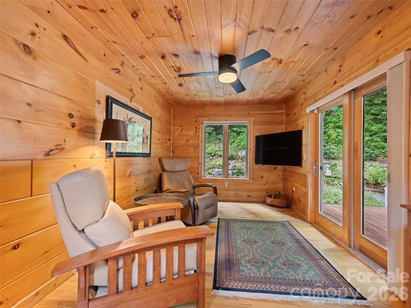 283 The High Road, Waynesville, NC 28786.  MLS# CAR4408195, YatesRealty ID 40400. 