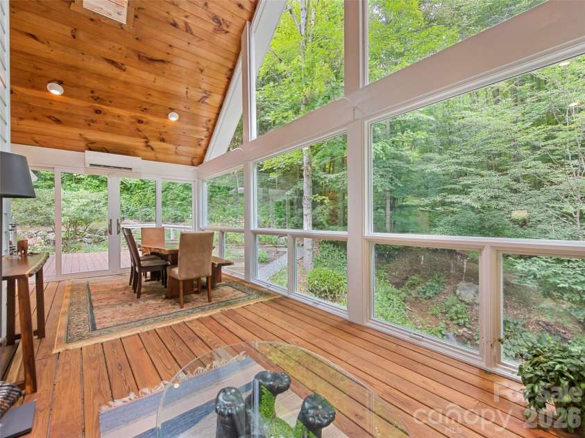 283 The High Road, Waynesville, NC 28786.  MLS# CAR4408195, YatesRealty ID 40400. 