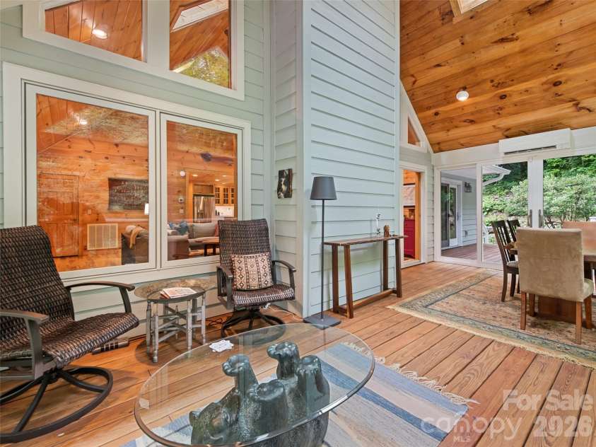 283 The High Road, Waynesville, NC 28786.  MLS# CAR4408195, YatesRealty ID 40400. 