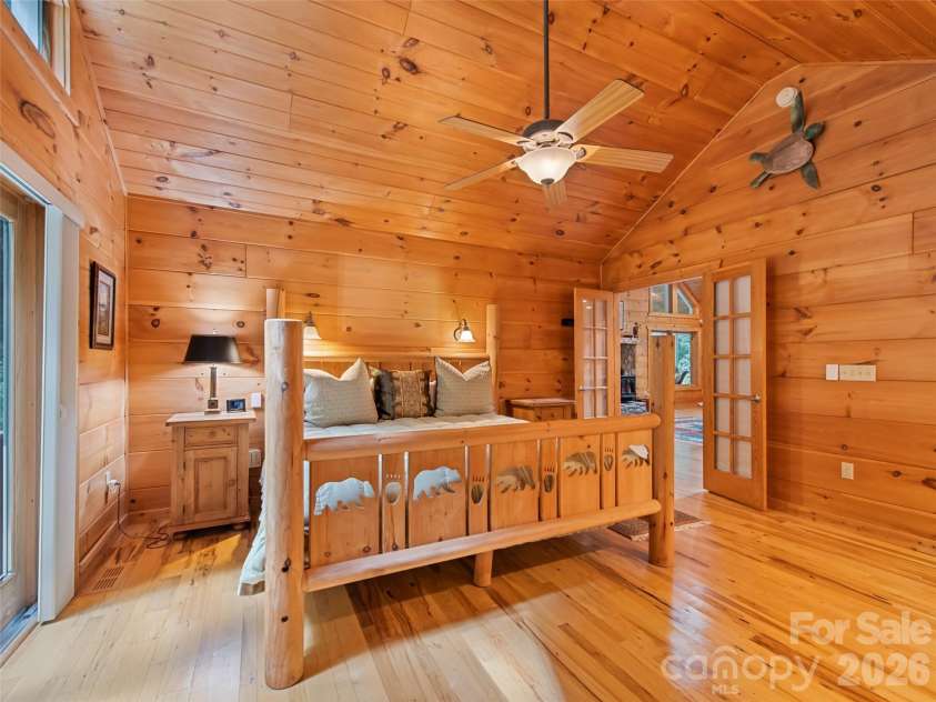 283 The High Road, Waynesville, NC 28786.  MLS# CAR4408195, YatesRealty ID 40400. 
