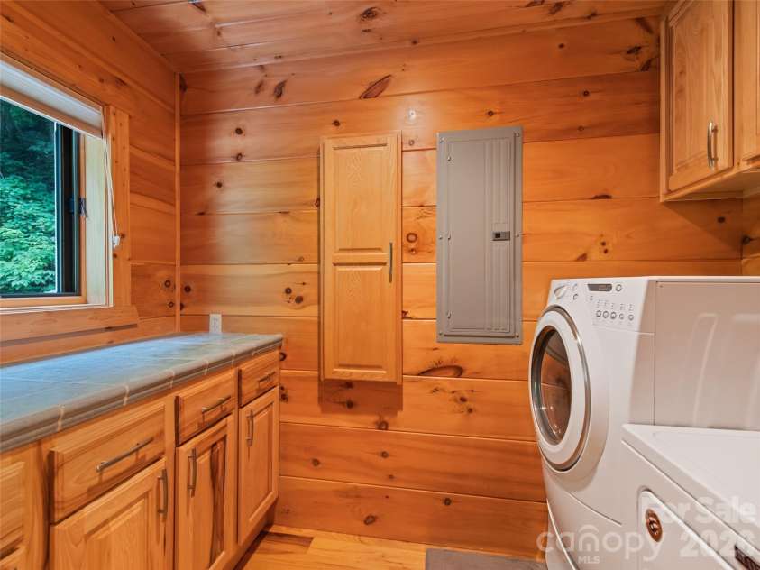 283 The High Road, Waynesville, NC 28786.  MLS# CAR4408195, YatesRealty ID 40400. 