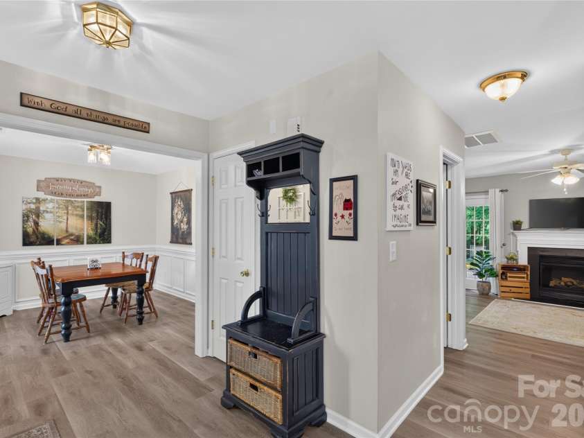 9200 High Rock Drive, Waxhaw, NC 28173.  MLS# CAR4408610, YatesRealty ID 40401. 