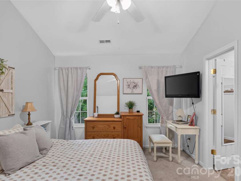 9200 High Rock Drive, Waxhaw, NC 28173.  MLS# CAR4408610, YatesRealty ID 40401. 