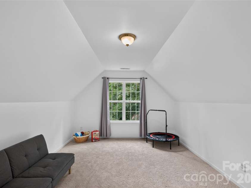 9200 High Rock Drive, Waxhaw, NC 28173.  MLS# CAR4408610, YatesRealty ID 40401. 
