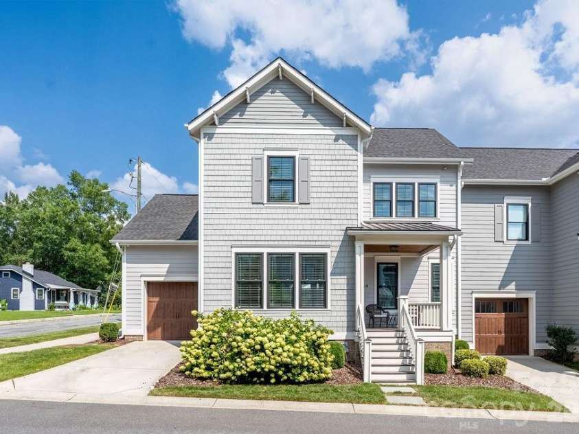 2728 Kilgo Way, Charlotte, NC 28205.  MLS# CAR4407297, YatesRealty ID 40402. 