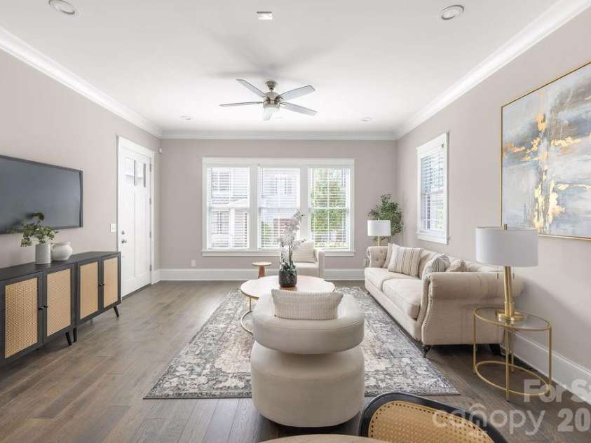 2728 Kilgo Way, Charlotte, NC 28205.  MLS# CAR4407297, YatesRealty ID 40402. 