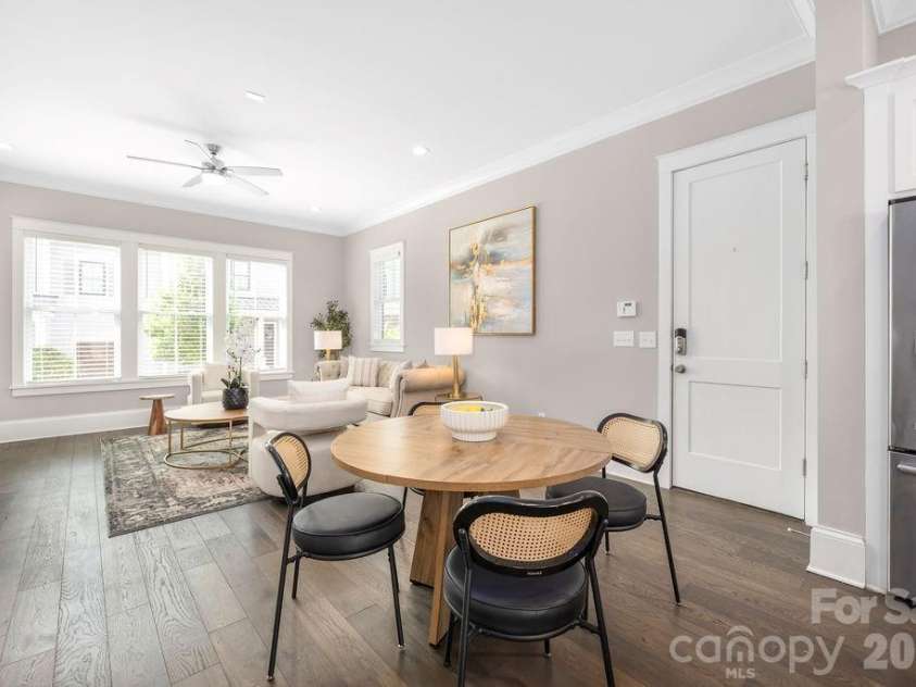 2728 Kilgo Way, Charlotte, NC 28205.  MLS# CAR4407297, YatesRealty ID 40402. 