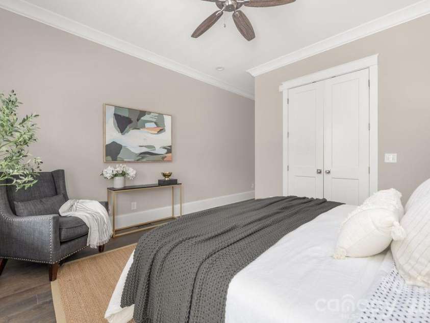 2728 Kilgo Way, Charlotte, NC 28205.  MLS# CAR4407297, YatesRealty ID 40402. 