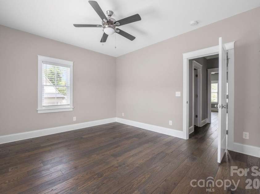 2728 Kilgo Way, Charlotte, NC 28205.  MLS# CAR4407297, YatesRealty ID 40402. 