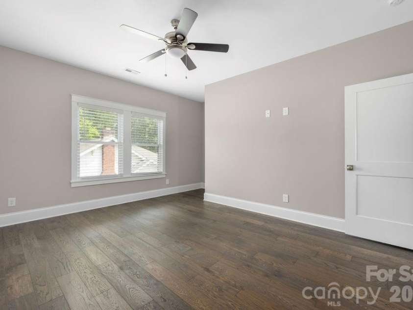 2728 Kilgo Way, Charlotte, NC 28205.  MLS# CAR4407297, YatesRealty ID 40402. 