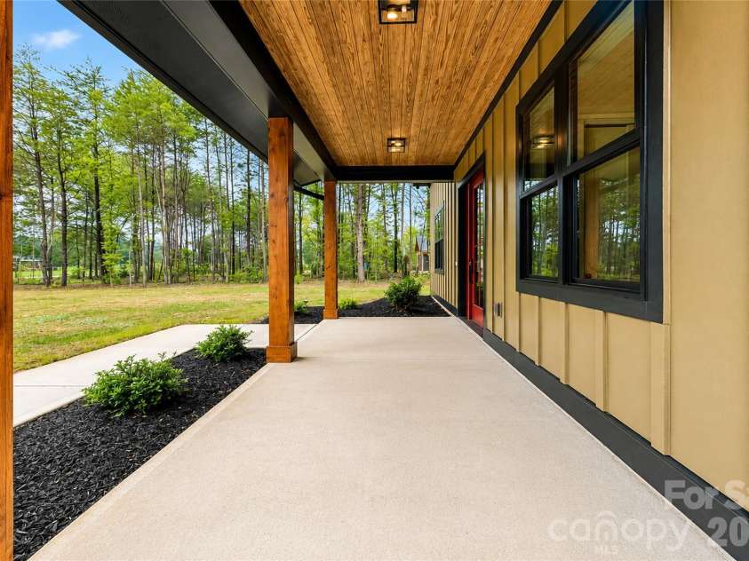 7401 Sherrills Ford Road, Sherrills Ford, NC 28673.  MLS# CAR4407784, YatesRealty ID 40403. 