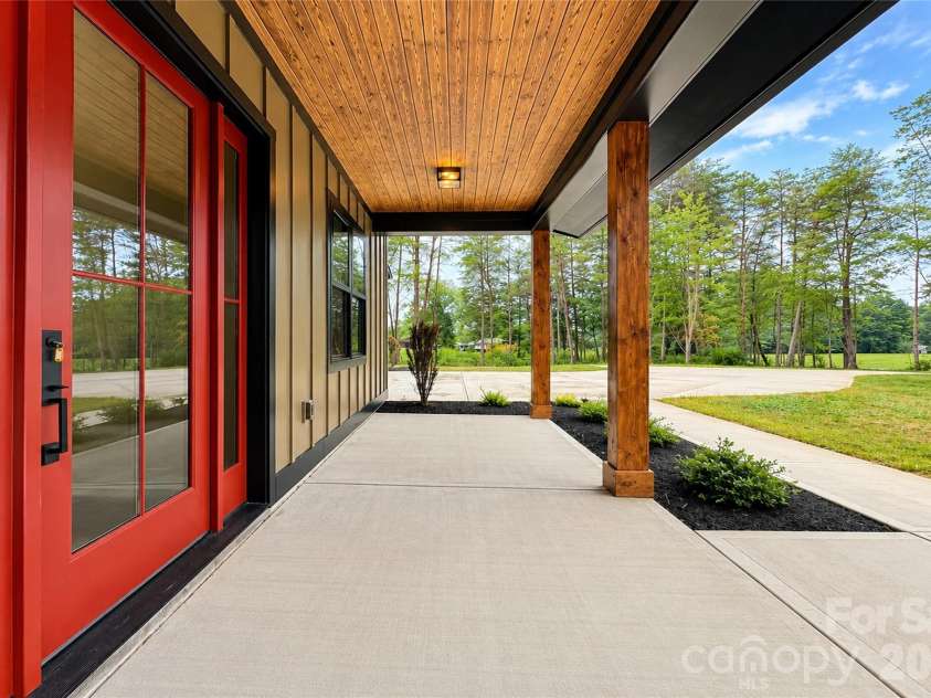 7401 Sherrills Ford Road, Sherrills Ford, NC 28673.  MLS# CAR4407784, YatesRealty ID 40403. 