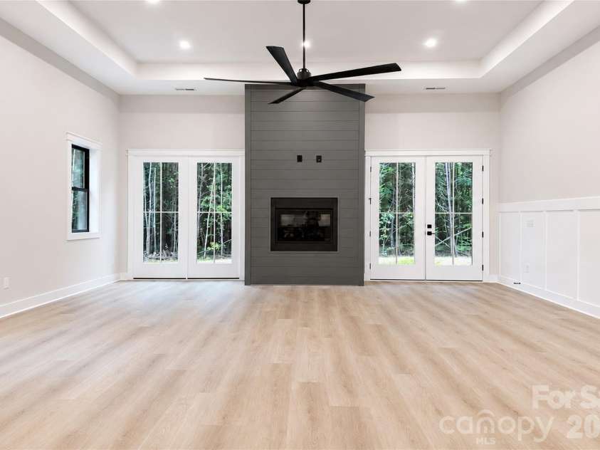 7401 Sherrills Ford Road, Sherrills Ford, NC 28673.  MLS# CAR4407784, YatesRealty ID 40403. 