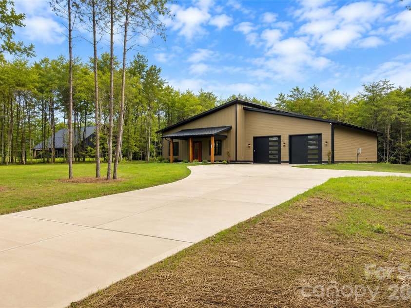 7401 Sherrills Ford Road, Sherrills Ford, NC 28673.  MLS# CAR4407784, YatesRealty ID 40403. 