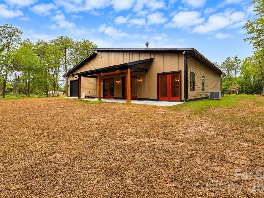 7401 Sherrills Ford Road, Sherrills Ford, NC 28673.  MLS# CAR4407784, YatesRealty ID 40403. 