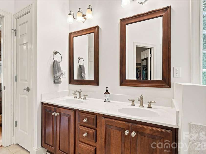 4029 Foxes Trail, Cramerton, NC 28032.  MLS# CAR4407400, YatesRealty ID 40404. 