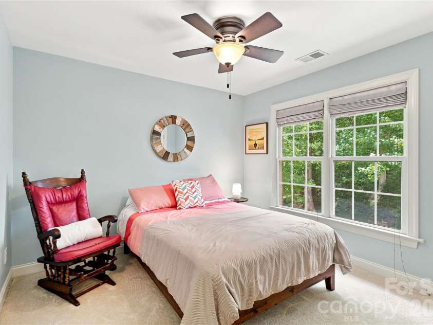 4029 Foxes Trail, Cramerton, NC 28032.  MLS# CAR4407400, YatesRealty ID 40404. 