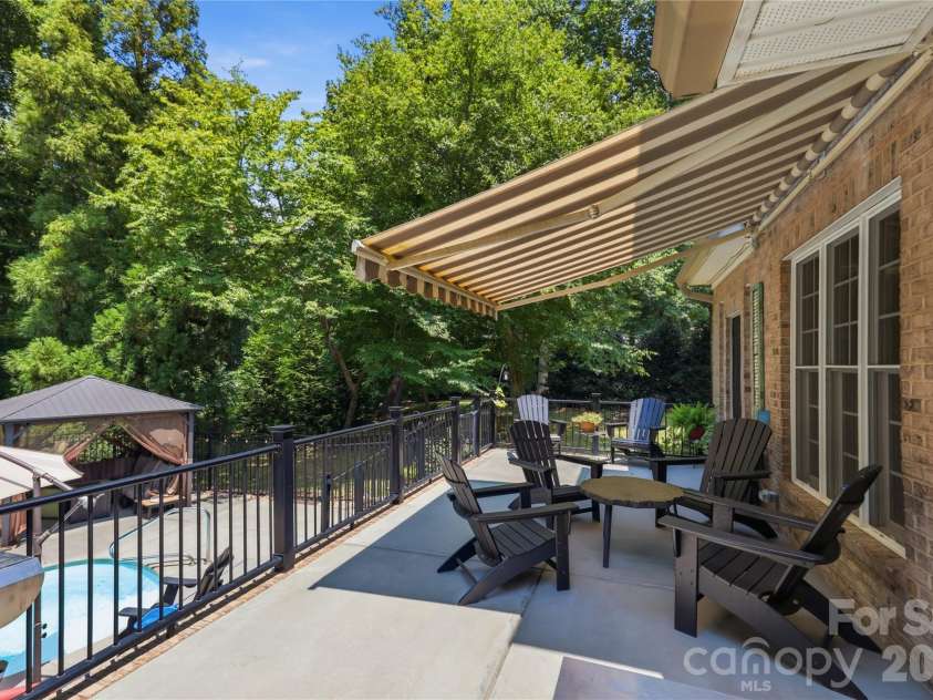 4029 Foxes Trail, Cramerton, NC 28032.  MLS# CAR4407400, YatesRealty ID 40404. 