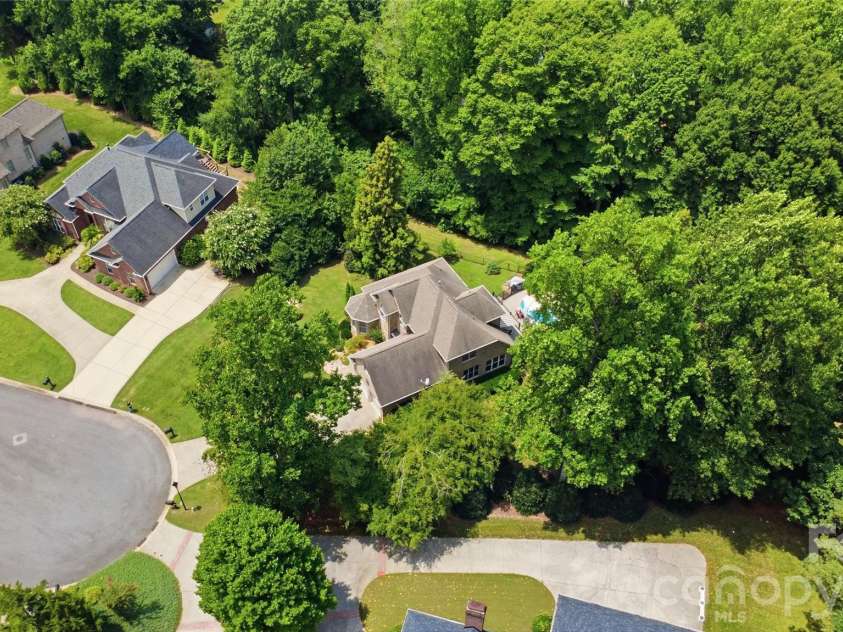 4029 Foxes Trail, Cramerton, NC 28032.  MLS# CAR4407400, YatesRealty ID 40404. 