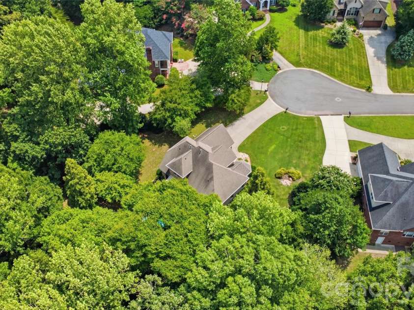 4029 Foxes Trail, Cramerton, NC 28032.  MLS# CAR4407400, YatesRealty ID 40404. 