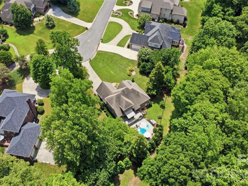4029 Foxes Trail, Cramerton, NC 28032.  MLS# CAR4407400, YatesRealty ID 40404. 