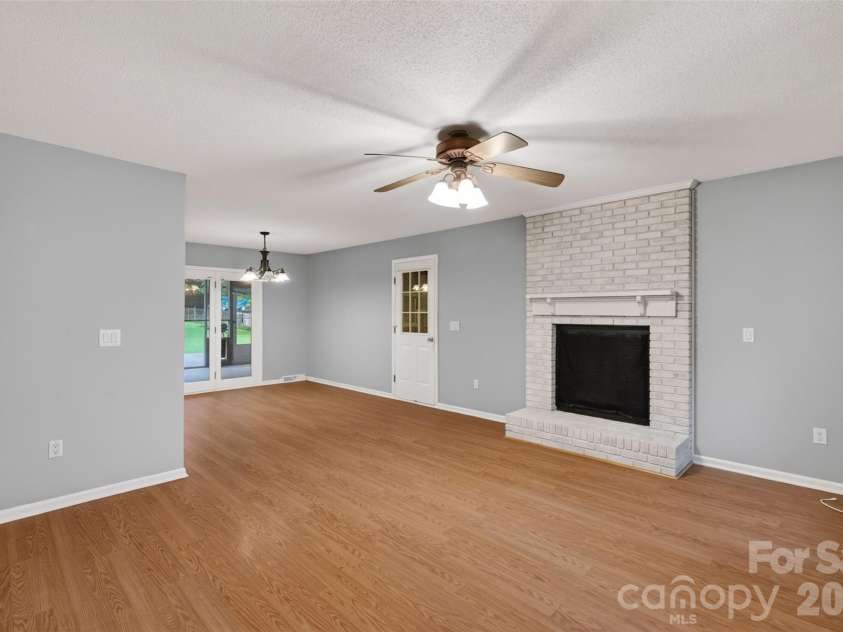 3550 Farm Lake Drive, Concord, NC 28027.  MLS# CAR4408143, YatesRealty ID 40405. 