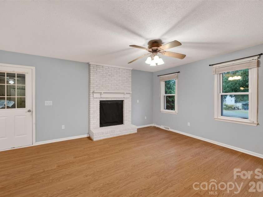 3550 Farm Lake Drive, Concord, NC 28027.  MLS# CAR4408143, YatesRealty ID 40405. 