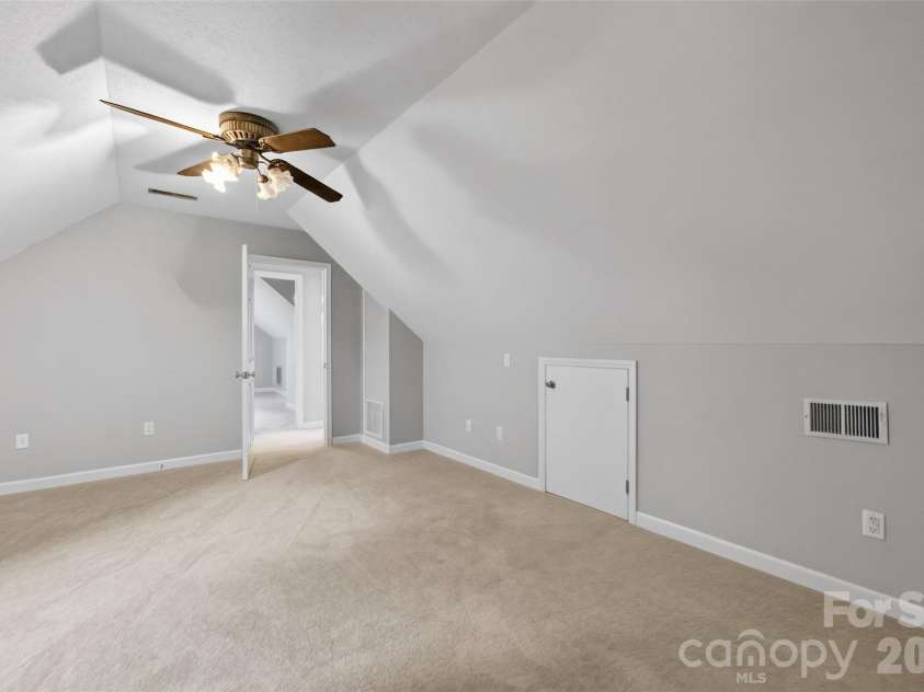 3550 Farm Lake Drive, Concord, NC 28027.  MLS# CAR4408143, YatesRealty ID 40405. 