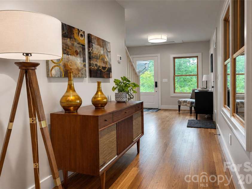 228 Allen Mountain Drive, Black Mountain, NC 28711.  MLS# CAR4407817, YatesRealty ID 40406. 