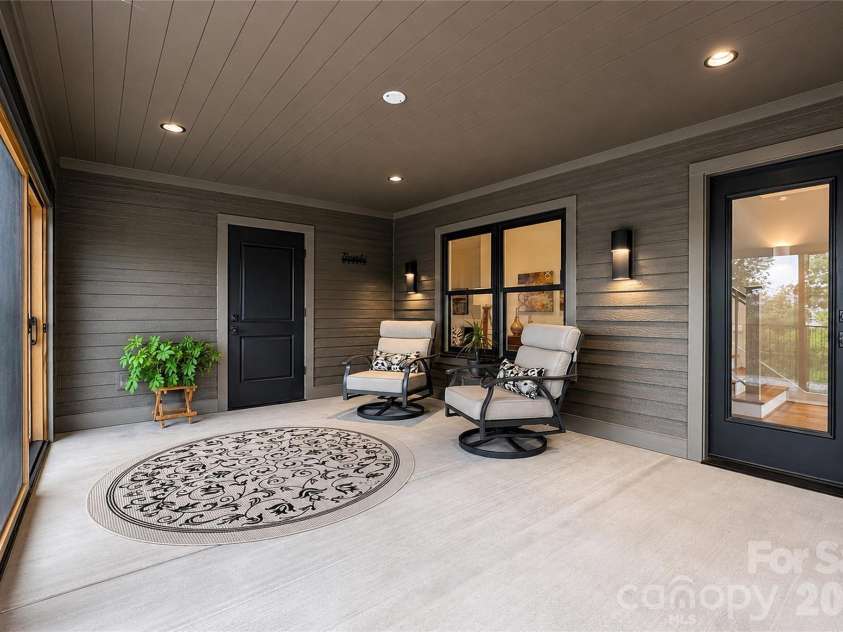 228 Allen Mountain Drive, Black Mountain, NC 28711.  MLS# CAR4407817, YatesRealty ID 40406. 
