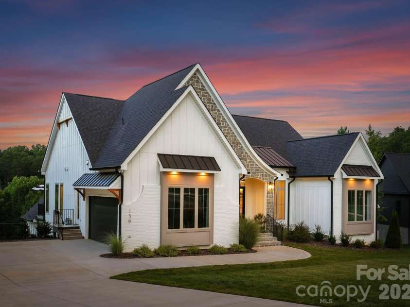 139 Addison Emory Lane, Mooresville, NC 28115.  MLS# CAR4405967, YatesRealty ID 40408. 