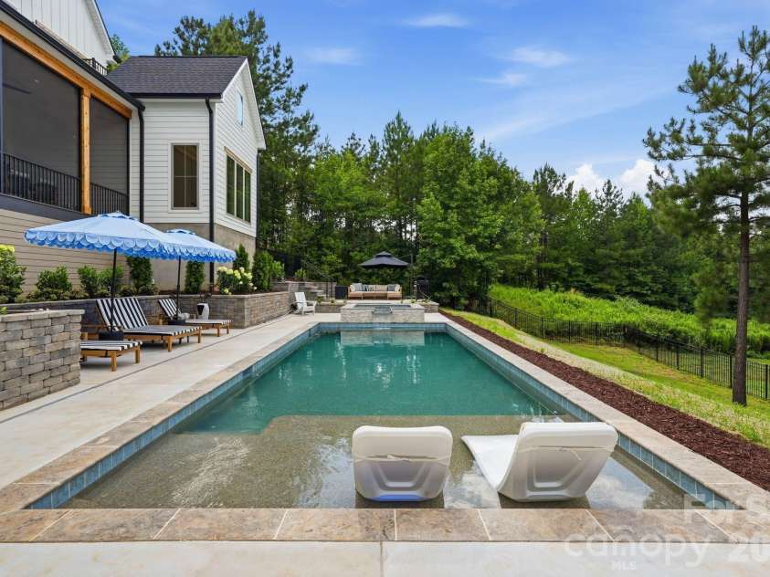139 Addison Emory Lane, Mooresville, NC 28115.  MLS# CAR4405967, YatesRealty ID 40408. 