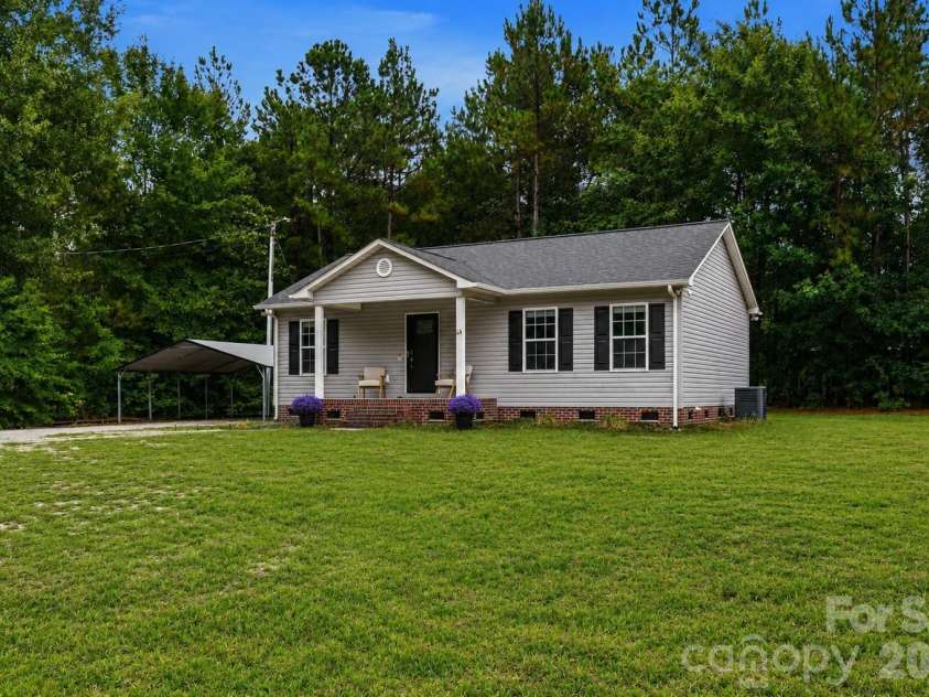 102 Twin Brook Lane, Pageland, SC 29728.  MLS# CAR4405159, YatesRealty ID 40410. 