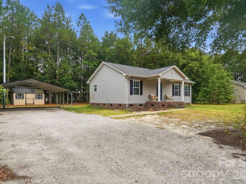 102 Twin Brook Lane, Pageland, SC 29728.  MLS# CAR4405159, YatesRealty ID 40410. 