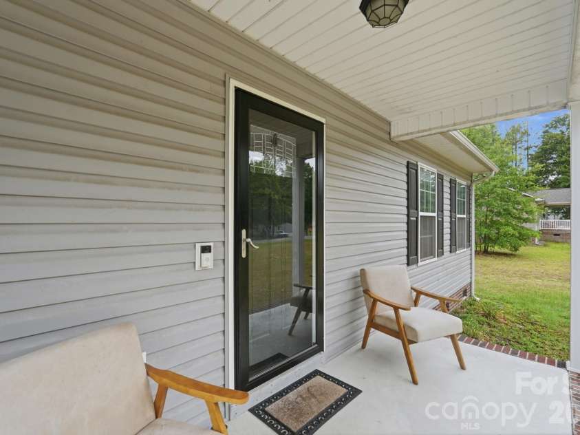102 Twin Brook Lane, Pageland, SC 29728.  MLS# CAR4405159, YatesRealty ID 40410. 