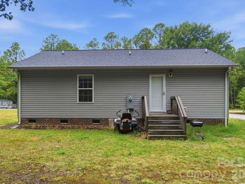 102 Twin Brook Lane, Pageland, SC 29728.  MLS# CAR4405159, YatesRealty ID 40410. 